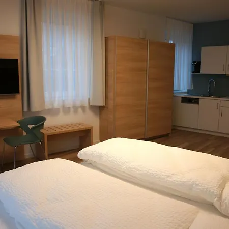 Hotel Leister *
