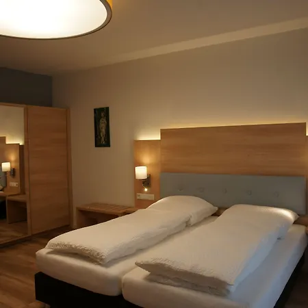 Hotel Leister 3*