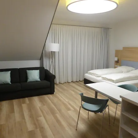 Hotel Leister 3*